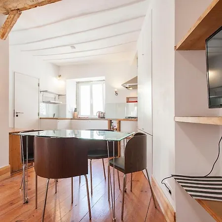 Апартаменты Comfortable Cozy - Center, Practical Лиссабон