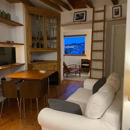 Comfortable Cozy - Center, Practical